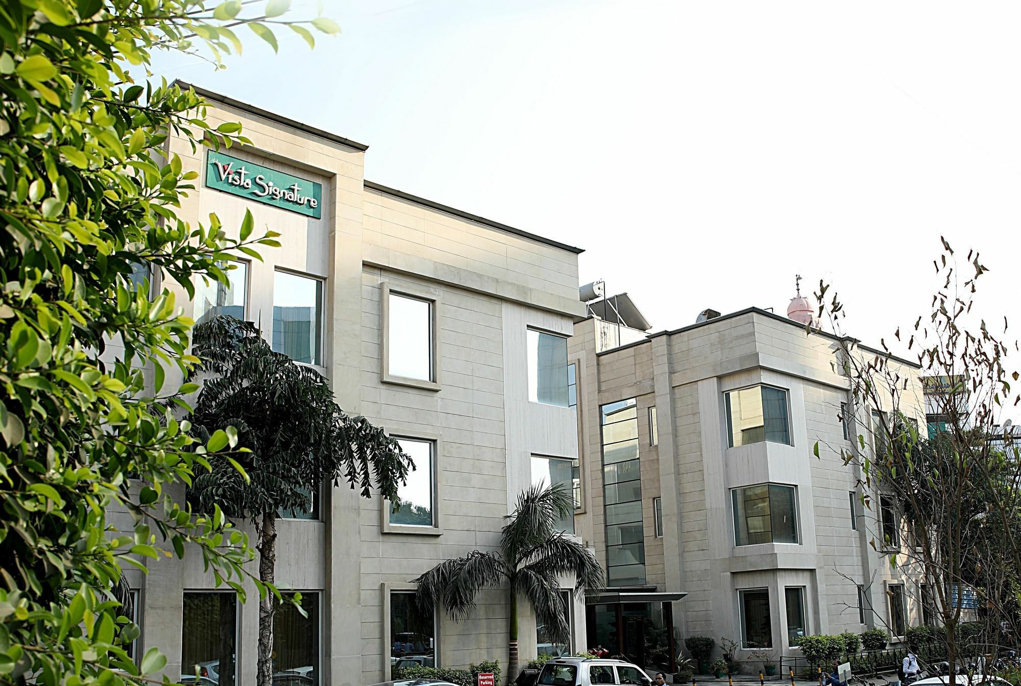 Inde Hotel Signature Tower Гургаон Екстериор снимка